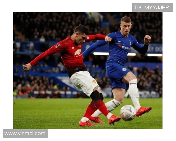 曼联与切尔西激战再度上演巅峰对决 谁将笑傲英超赛场 曼联与切尔西激战再度上演巅峰对决 谁将笑傲英超赛场