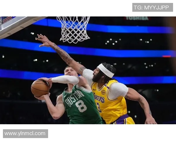 湖人大战凯尔特人迎来新赛季激烈对决 谁能在经典对抗中笑到最后 湖人大战凯尔特人迎来新赛季激烈对决 谁能在经典对抗中笑到最后