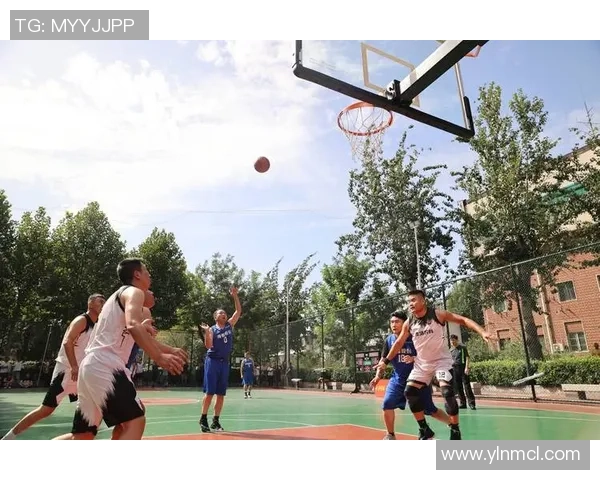 篮球激情点燃青春梦想追逐赛场荣耀共谱辉煌篇章